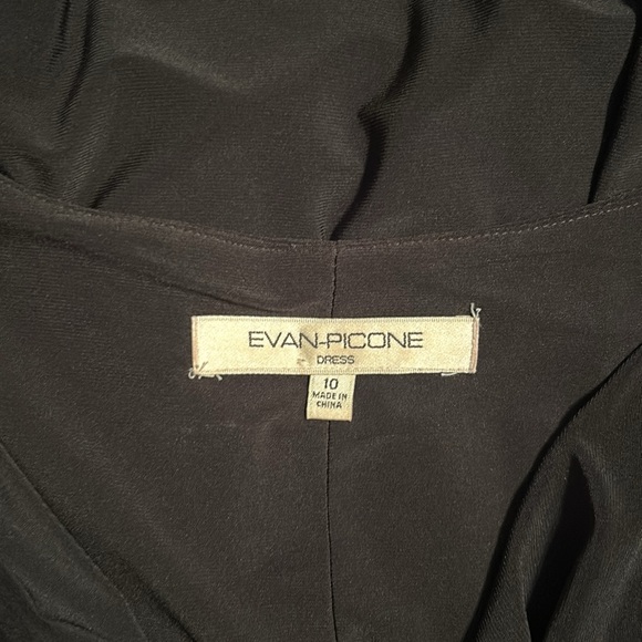 ✨🎄✨EVAN PICONE CLASSIC LBD IN PICONE STYLE Size 10 - Picture 9 of 9